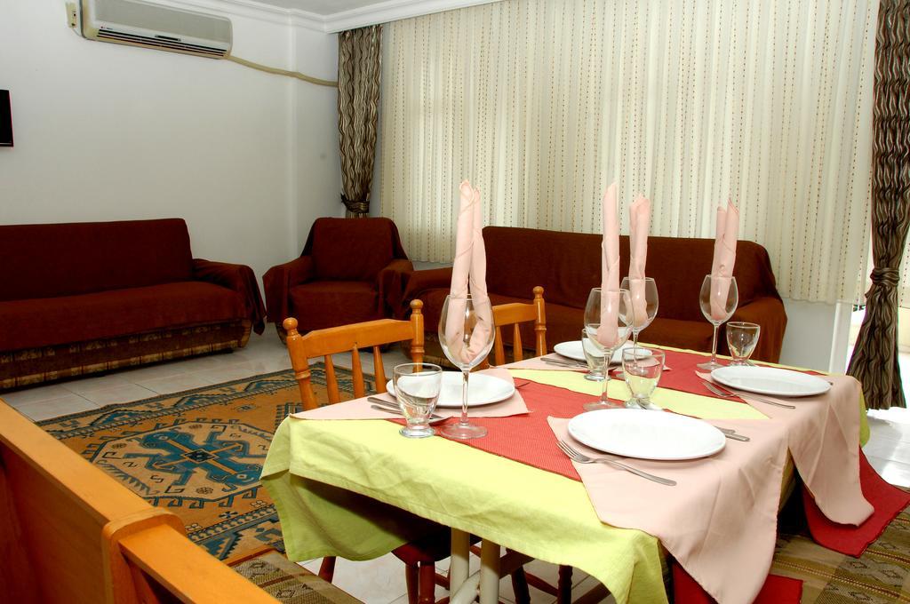 Side Orientt Apartments Esterno foto